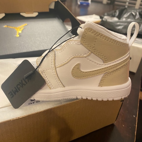 Custom Nike size 5 toddler sneakers - Picture 4 of 6
